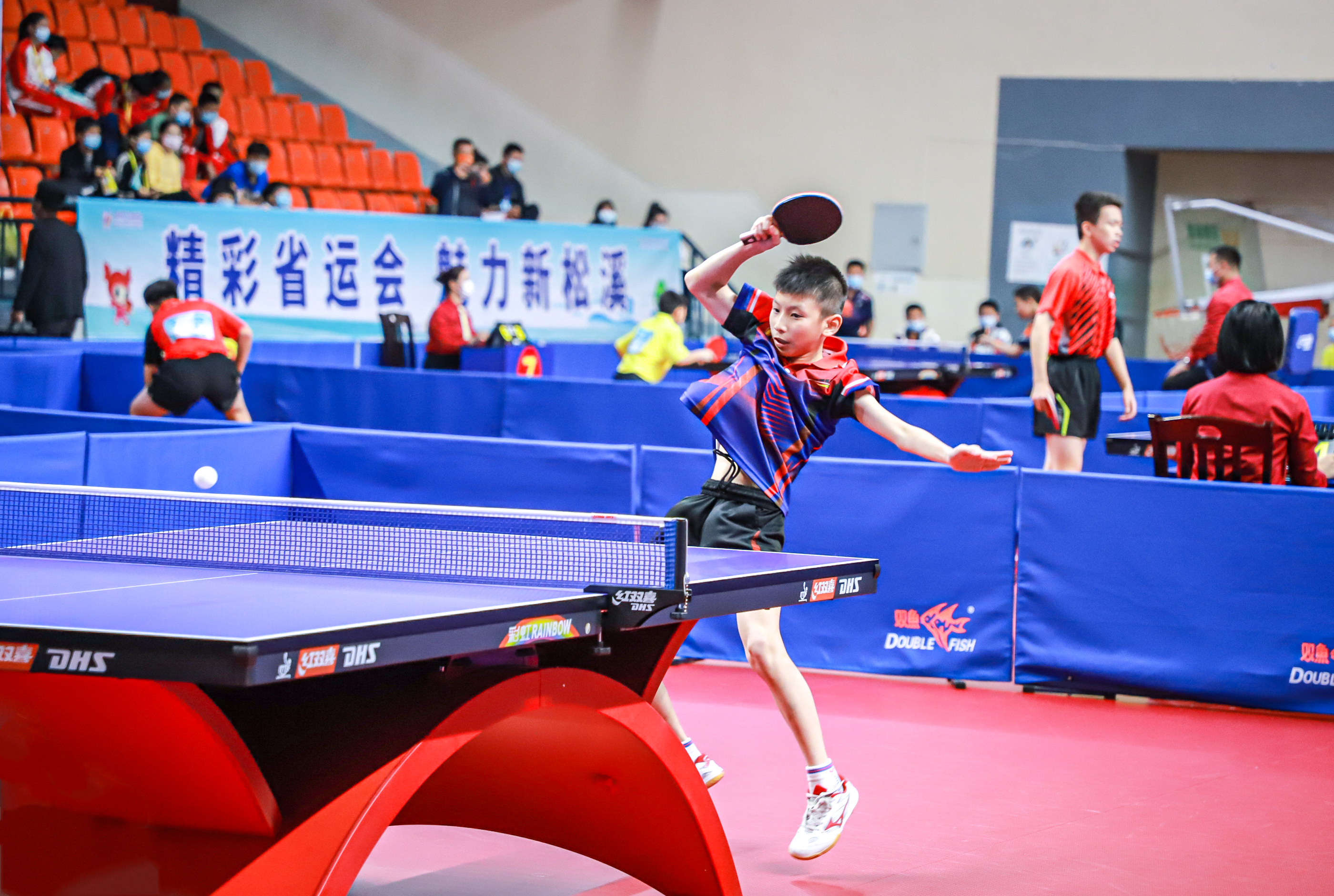 尤其是在下 尤其是在下