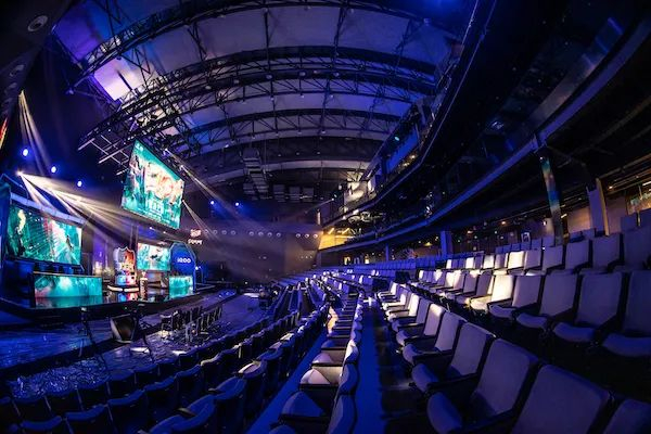 住这一空隙 住这一空隙